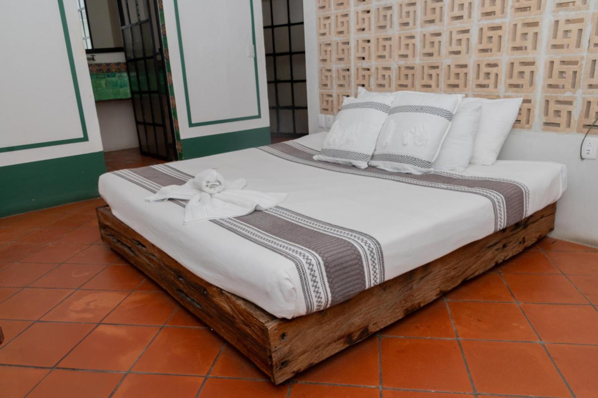 Vicval Hotel *